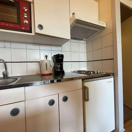 Avec Balcon, 4 Couchages, Proche Des Minimes, Commerces Et Transports, - Fr-1-246-629 * Ла-Рошель