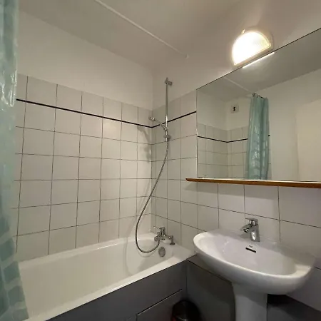 Апартаменты Avec Balcon, 4 Couchages, Proche Des Minimes, Commerces Et Transports, - Fr-1-246-629 *